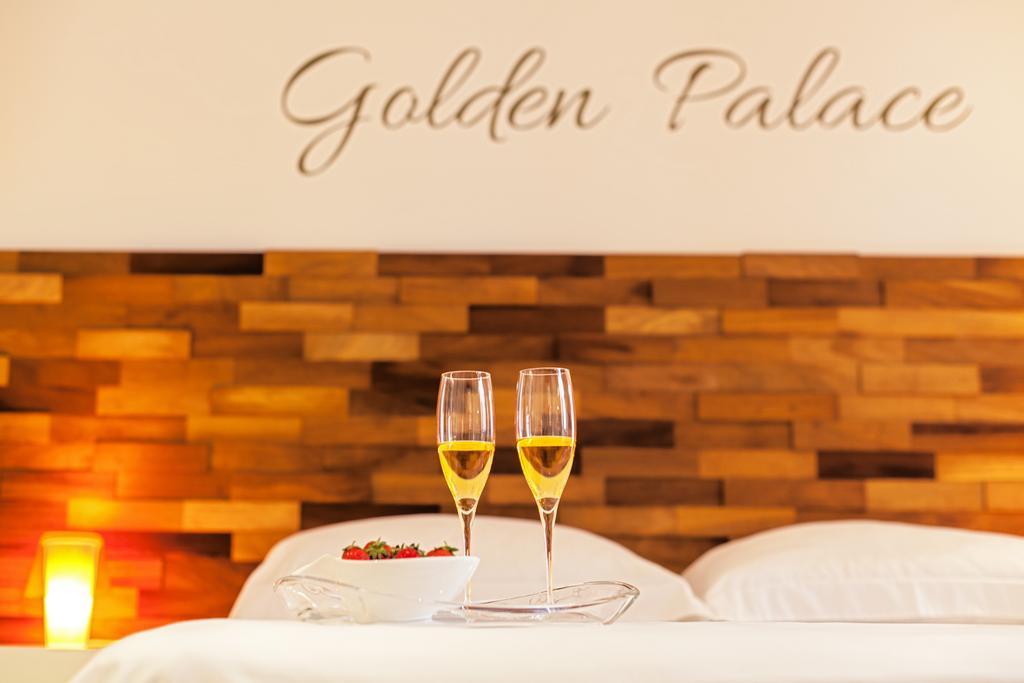 Golden Palace Split Exterior photo